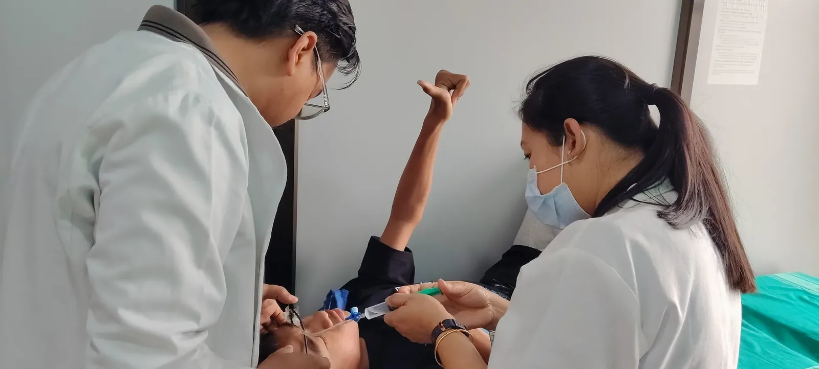 Procedure support inside clinic